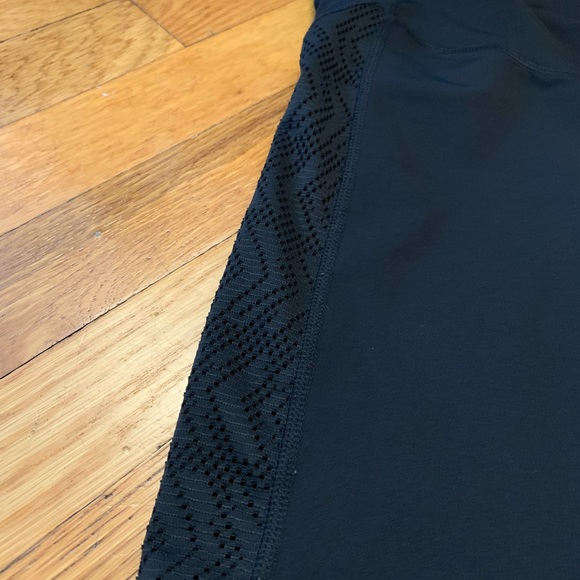 Set of 2 High Waist Capri Leggings- w/ details - Picture 10 of 16